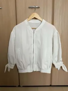 Riche glamour ホワイト ジャンパー Mのサムネイル