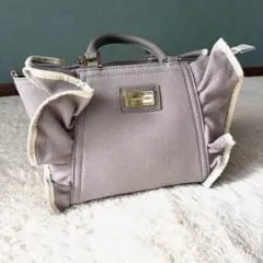 新品⭐︎Samantha Thavasa フリル付きハンドバッグ グレー