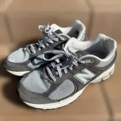 New Balance M2002RFB グレー