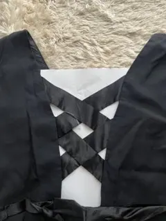 黒 半袖 クロスデザイン ロングワンピース