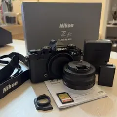 Nikon Z fc 16-50 VR レンズキット [シャッター数704枚]のサムネイル