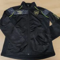 umbro ジップアップジャケット 黒のサムネイル