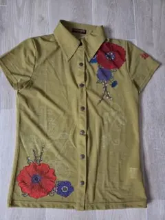 マッシュマニア　花柄刺繍 半袖シャツのサムネイル
