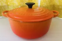 LE CREUSET 赤 鋳鉄 両手鍋 21177 - メルカリ