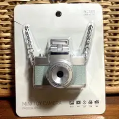 【未使用品】スリーコインズ　ミニトイカメラ　グリーン
