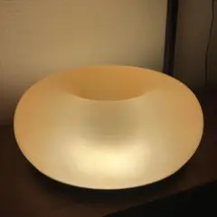 IKEA 照明　VARMBLIXT ヴァルムブリクスト　ドーナツ イケアより、光と色にあふれた「ヴァルムブリクスト