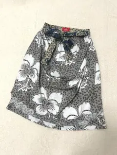 vivienne westwood ヴィヴィアンウエストウッドスカート 花柄のサムネイル