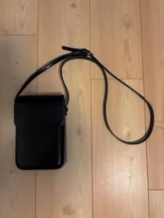 黒レザーショルダーバッグ