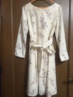 MISCH MASCH 花柄ワンピース 七分袖 Mサイズのサムネイル