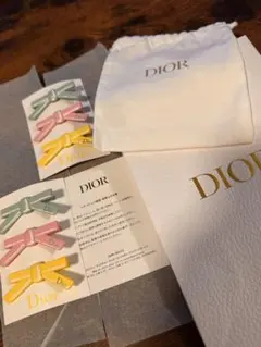 Dior ヘアクリップ 3色セット×2セット　 ノベルティのサムネイル