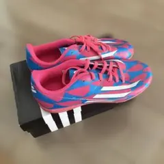 adidas f5 サッカー トレーニングシューズ ピンク ブルー　22.5cmのサムネイル