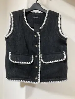 スプレイspray 新品未使用ラベル付き　ツイードブラック 縁取りベスト　ボヘ