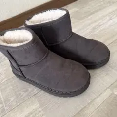 グレー モコモコブーツ 21.5cm