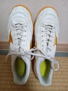 フットサルシューズ