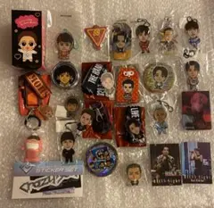 ①LDH まとめ売り セット 吉野北人 岩田剛典 など キーホルダー 缶バッジ