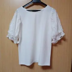 INGNI ホワイトレース パール付きフリル袖トップス