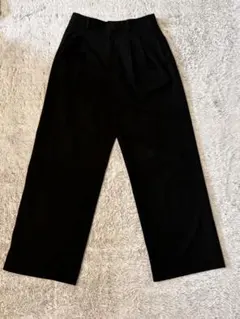 【即購入可能】タックワイドパンツ　ブラック M