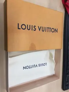 【正規品】LOUIS VUITTON 空箱 布袋付きギフト用／保管用（汚れあり）