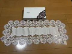 レーステーブルセンター 約30x75cm箱入り