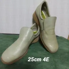 【JUMBO】ローファー　 25cm 4E　 薄緑　革靴　柔らか
