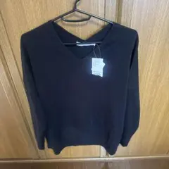 AMERICAN HOLIC 黒 Vネック長袖ニット