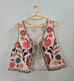SHEIN 花柄刺繍ベスト ジレのサムネイル
