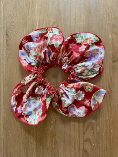 フラワー型赤色花柄首輪