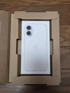 【新品未開封】Apple iPhone 17 256GB ホワイト