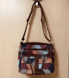 Item thumbnail for item 9798ec1c-4a46-448b-99cb-644fa0faae12