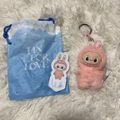 LABUBUラブブ　PINFORLOVEイニシャル【U】ぬいぐるみ