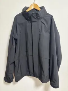 ユニクロ　ウインドプルーフスタンドブルゾン　ブラック