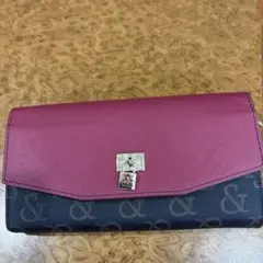 Pinky&Dianne 長財布 パドロックモチーフのサムネイル