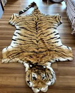 トラデザイン フェイクファーラグ