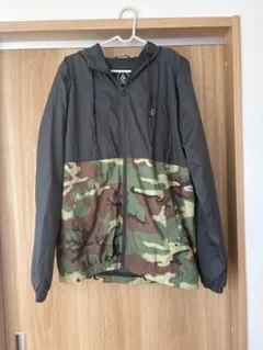 ボルコム ERMONT JACKET ナイロンジャケット L相当 カモフラ