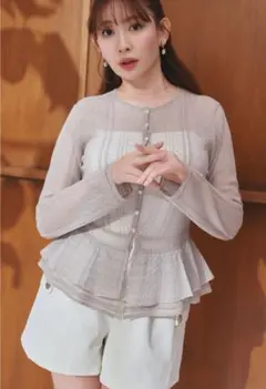 佐藤さま専用Shimmer Knit Peplum Cardigan 新品 Shimmer Knit Peplum Cardigan Sサイズ - メルカリ