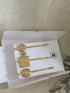 CHANEL シャネル　ノベルティ　ゴールド ヘアピンセット