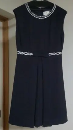 グレースクラス ラインビジューフレアワンピース