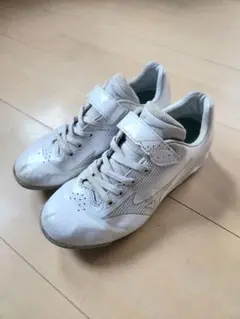 ★ホワイト 野球用スパイク 21cmストラップ付き★