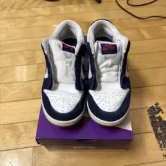 Nike SB Dunk Low Pro PRMホワイト/ネイビー スニーカー