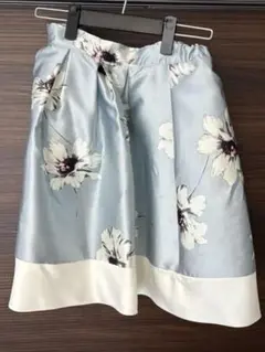 花柄水色サテンひざ丈スカート　tocco