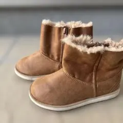 zara babyムートンブーツ
