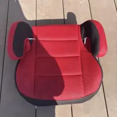 大幅値下げ直後！ジュニアシート 赤と黒