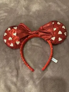 赤いハート模様のスパンコールカチューシャ