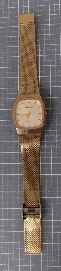 Item thumbnail for item cda69fd6-8cc7-424b-8a8b-f927ff7be24e