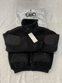 2026年最新】alo yoga ジャケットの人気アイテム - メルカリ