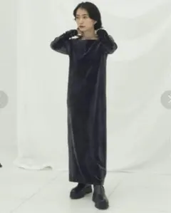 新品未使用❣️ NSIIS スクエアネック ベロアワンピース チャコールグレー