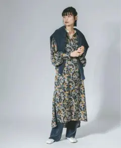 CHIGNON（シニヨン） ヨークギャザークレリックシャツワンピース