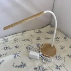 ニトリ テーブルライト