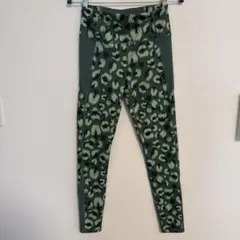 《良品》Under Armour レオパード レギンス 緑 アメリカ購入 M