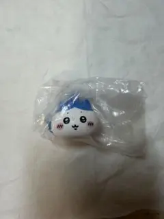 ちいかわ ハチワレ リップキャップ